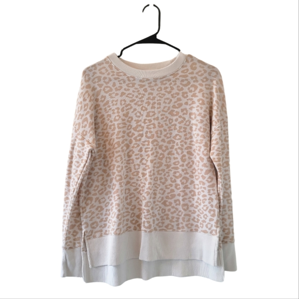 Oversize Crew Neck Split Hem Sweatshirt | Tan and Cream Leopard Print | Size S